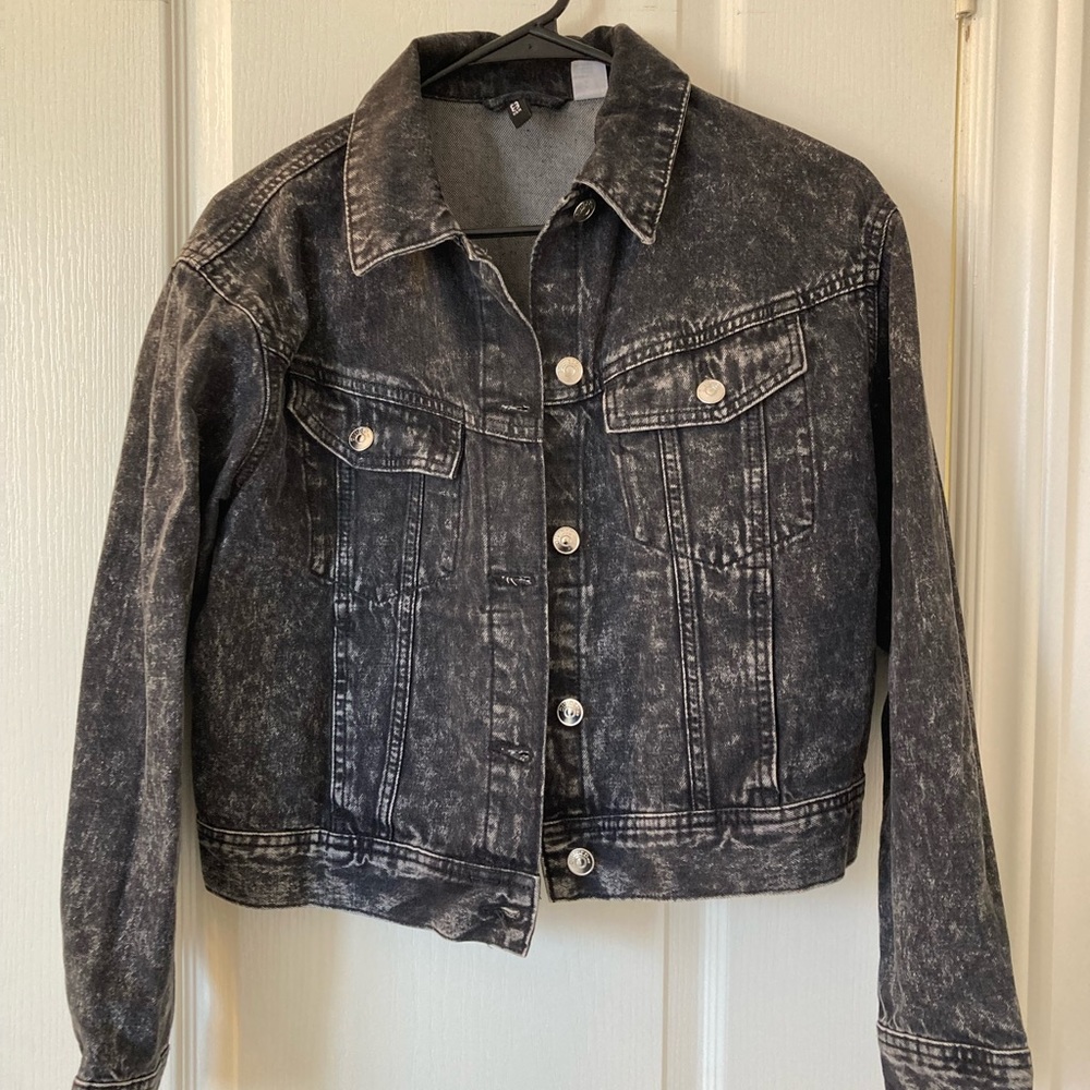 H&M cropped denim jacket